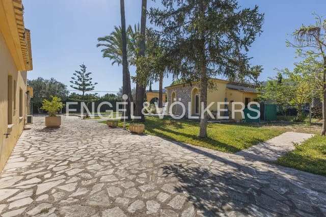 5 bedroom Villa for rent in Pedreguer with pool garage - € 4,600 (Ref: 9898203)