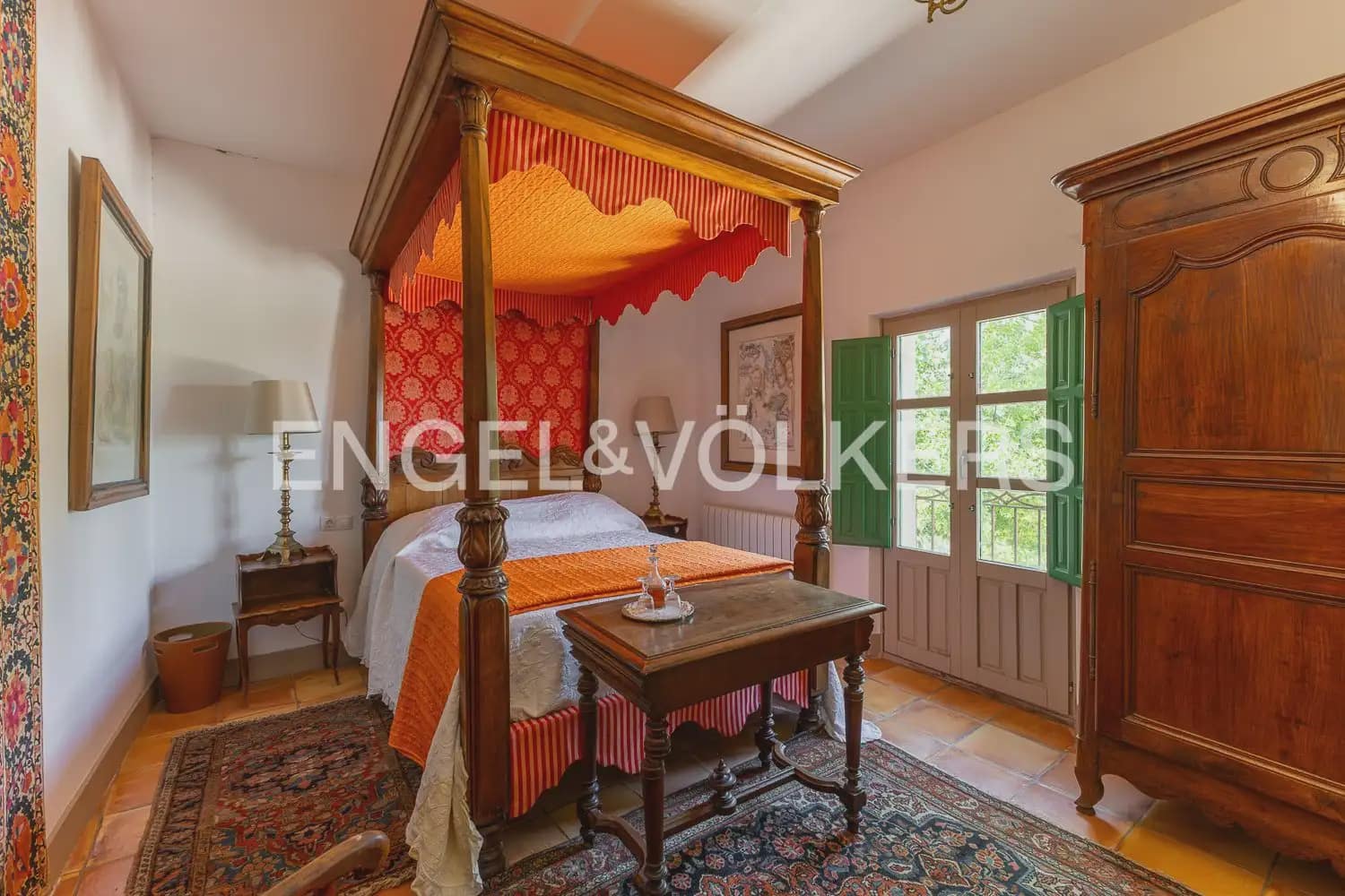 15 slaapkamer Finca/Landhuis te koop in Alcoleja met zwembad garage - € 3.500.000 (Ref: 9898204)