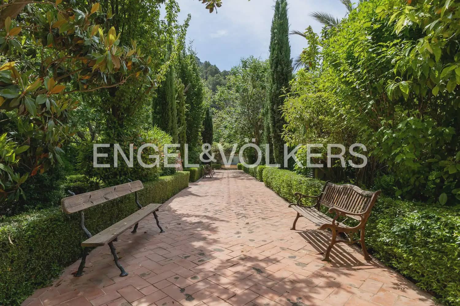 15 slaapkamer Finca/Landhuis te koop in Alcoleja met zwembad garage - € 3.500.000 (Ref: 9898204)