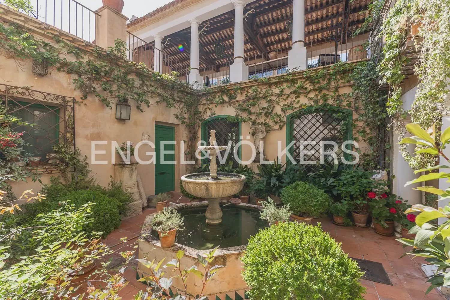 15 slaapkamer Finca/Landhuis te koop in Alcoleja met zwembad garage - € 3.500.000 (Ref: 9898204)