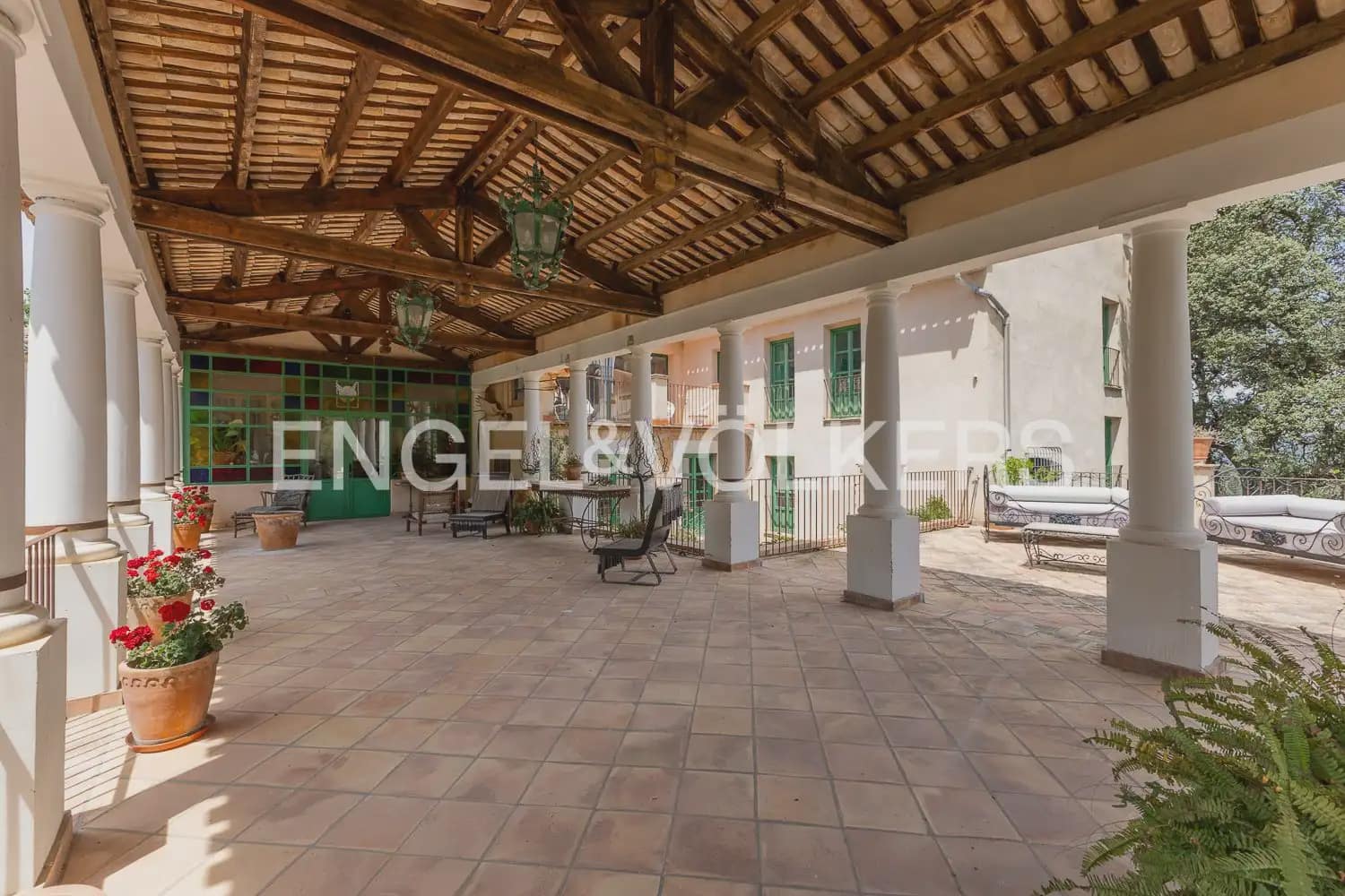 15 slaapkamer Finca/Landhuis te koop in Alcoleja met zwembad garage - € 3.500.000 (Ref: 9898204)