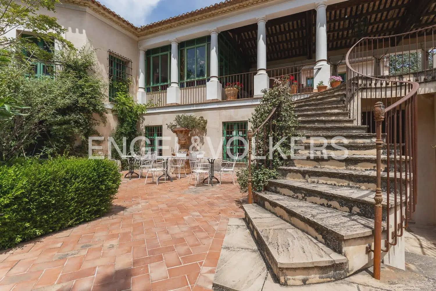 15 slaapkamer Finca/Landhuis te koop in Alcoleja met zwembad garage - € 3.500.000 (Ref: 9898204)