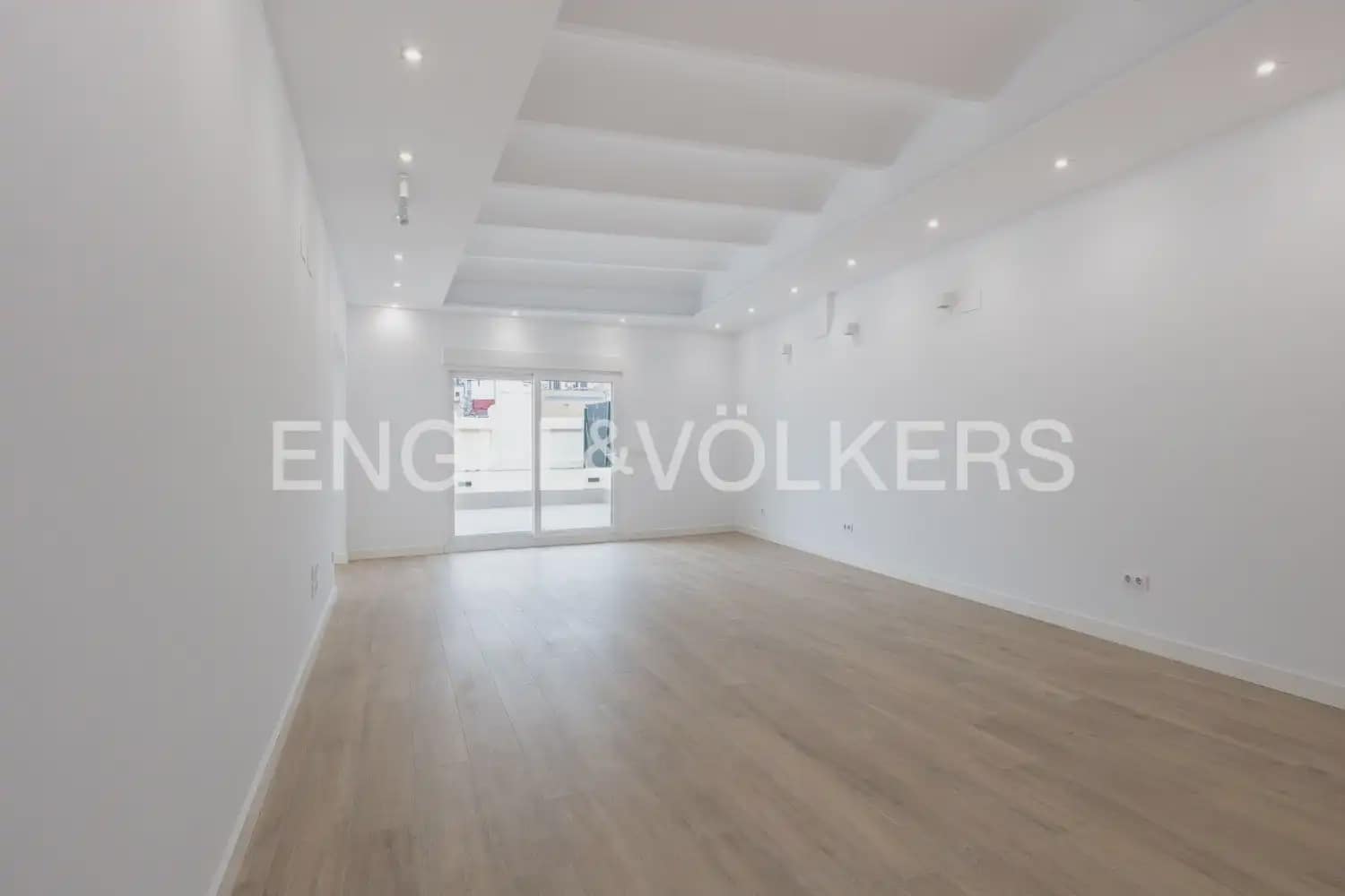 4 bedroom Penthouse for rent in Valencia city - € 4,500 (Ref: 9898205)