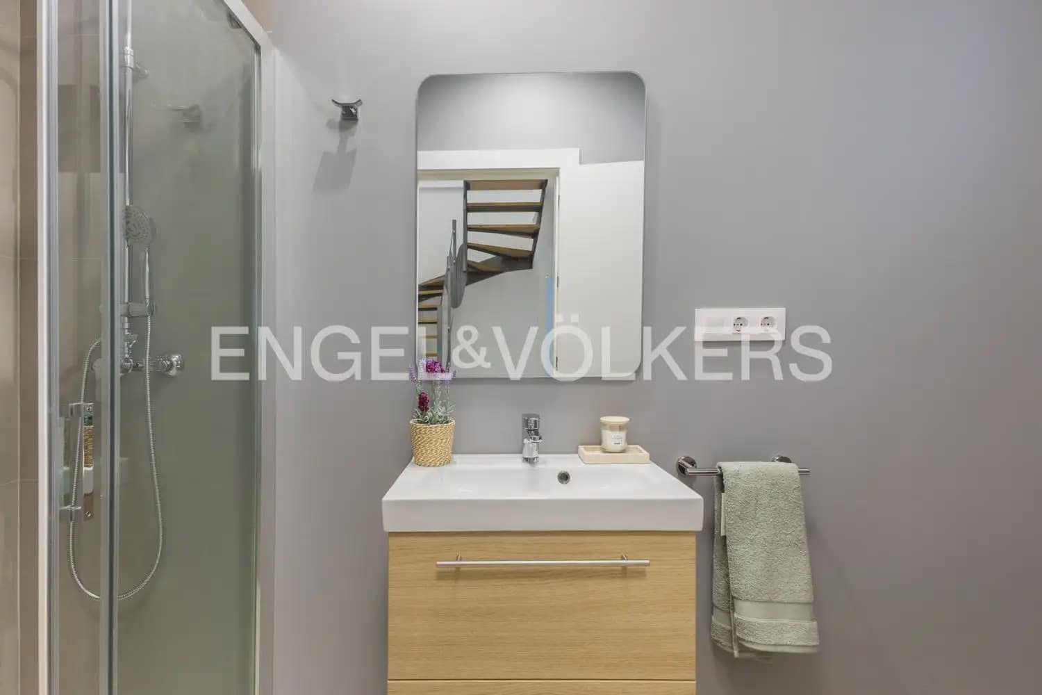 4 bedroom Penthouse for rent in Valencia city - € 4,500 (Ref: 9898205)