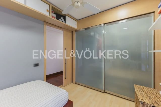 6 makuuhuone Huvila myytävänä paikassa El Grau de Castelló, Castelló de la Plana mukana uima-altaan 
autotalli - 1 400 000 € (Ref: 9898206)