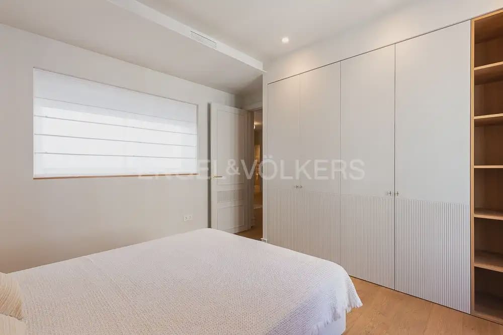 4 Zimmer Penthouse zu vermieten in Valencia Stadt - 10.000 € (Ref: 9898207)