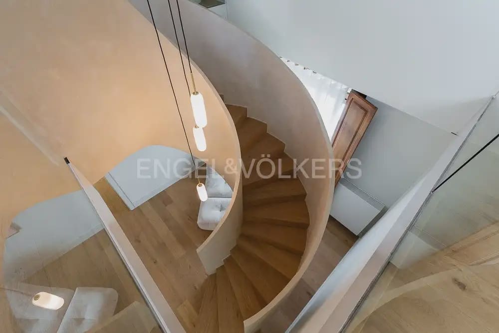 4 Zimmer Penthouse zu vermieten in Valencia Stadt - 10.000 € (Ref: 9898207)