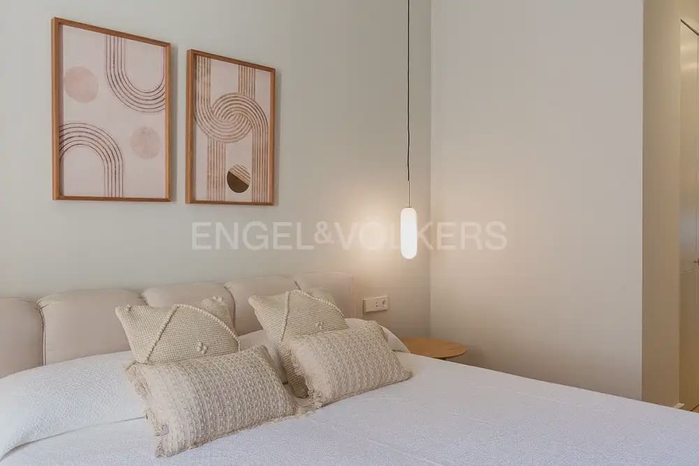 4 Zimmer Penthouse zu vermieten in Valencia Stadt - 10.000 € (Ref: 9898207)