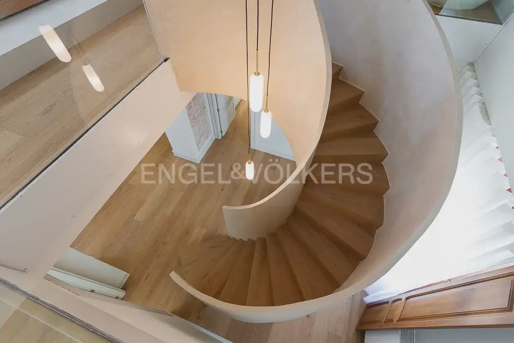 4 Zimmer Penthouse zu vermieten in Valencia Stadt - 10.000 € (Ref: 9898207)