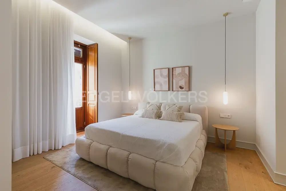 4 Zimmer Penthouse zu vermieten in Valencia Stadt - 10.000 € (Ref: 9898207)