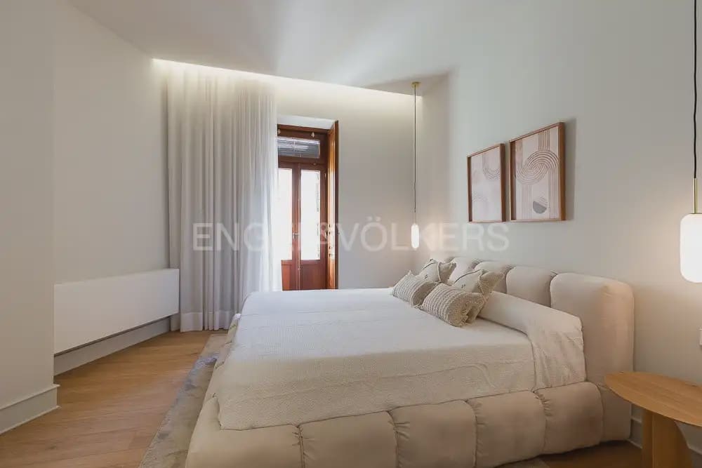 4 Zimmer Penthouse zu vermieten in Valencia Stadt - 10.000 € (Ref: 9898207)