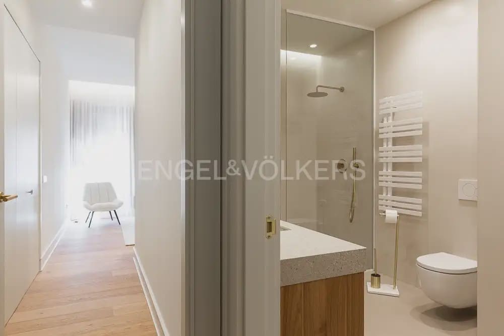 4 Zimmer Penthouse zu vermieten in Valencia Stadt - 10.000 € (Ref: 9898207)