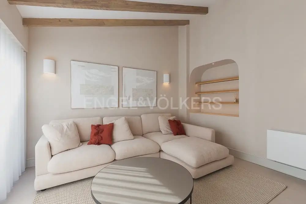 4 Zimmer Penthouse zu vermieten in Valencia Stadt - 10.000 € (Ref: 9898207)