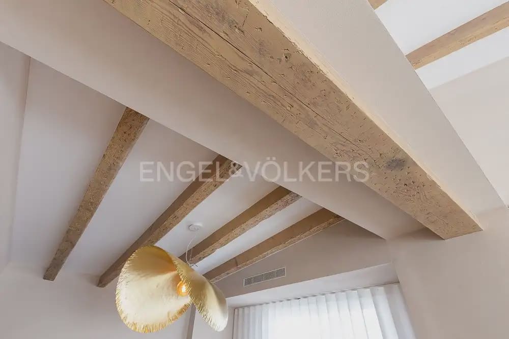 4 Zimmer Penthouse zu vermieten in Valencia Stadt - 10.000 € (Ref: 9898207)