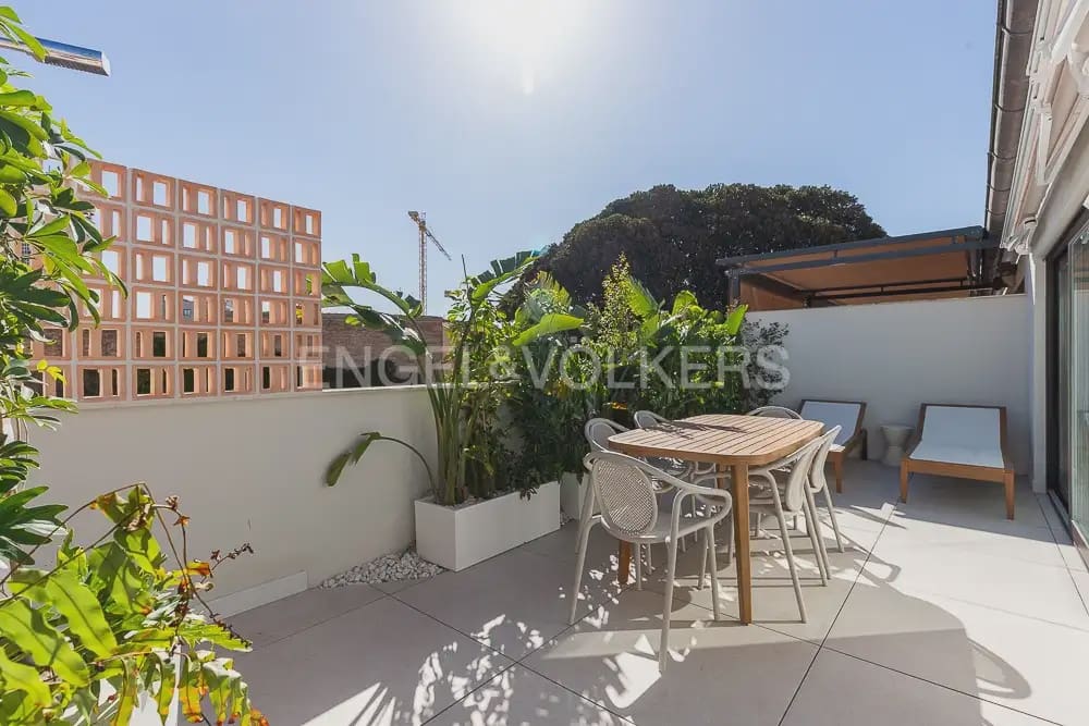 4 Zimmer Penthouse zu vermieten in Valencia Stadt - 10.000 € (Ref: 9898207)