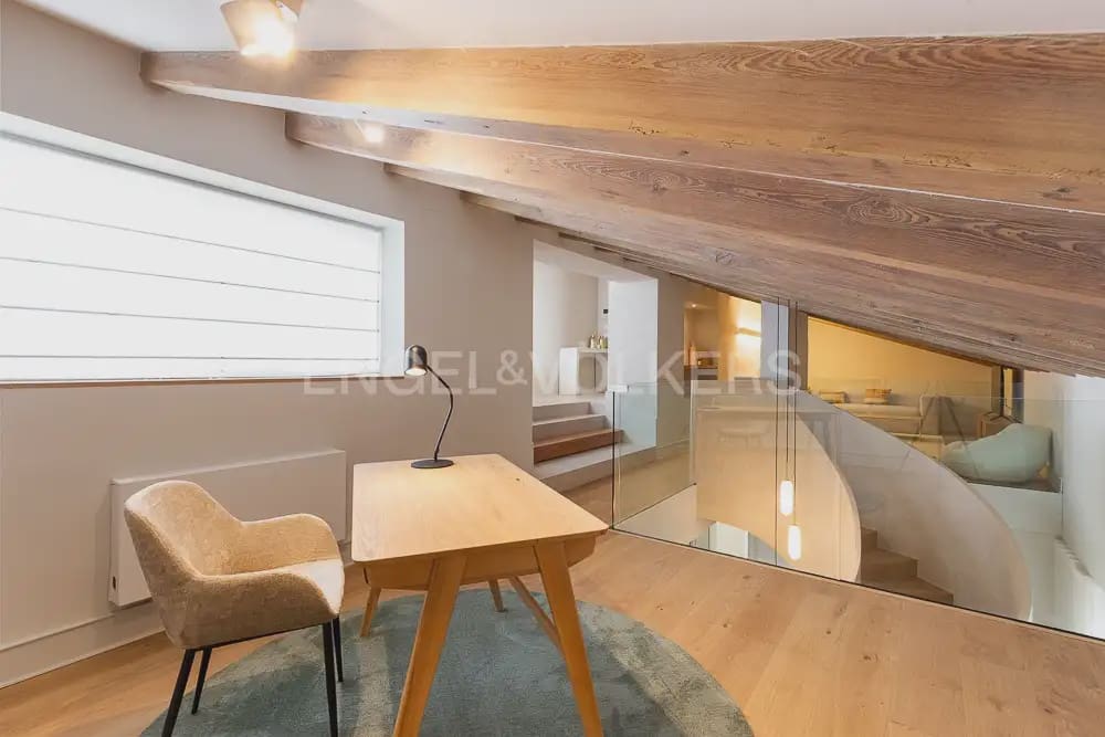 4 Zimmer Penthouse zu vermieten in Valencia Stadt - 10.000 € (Ref: 9898207)