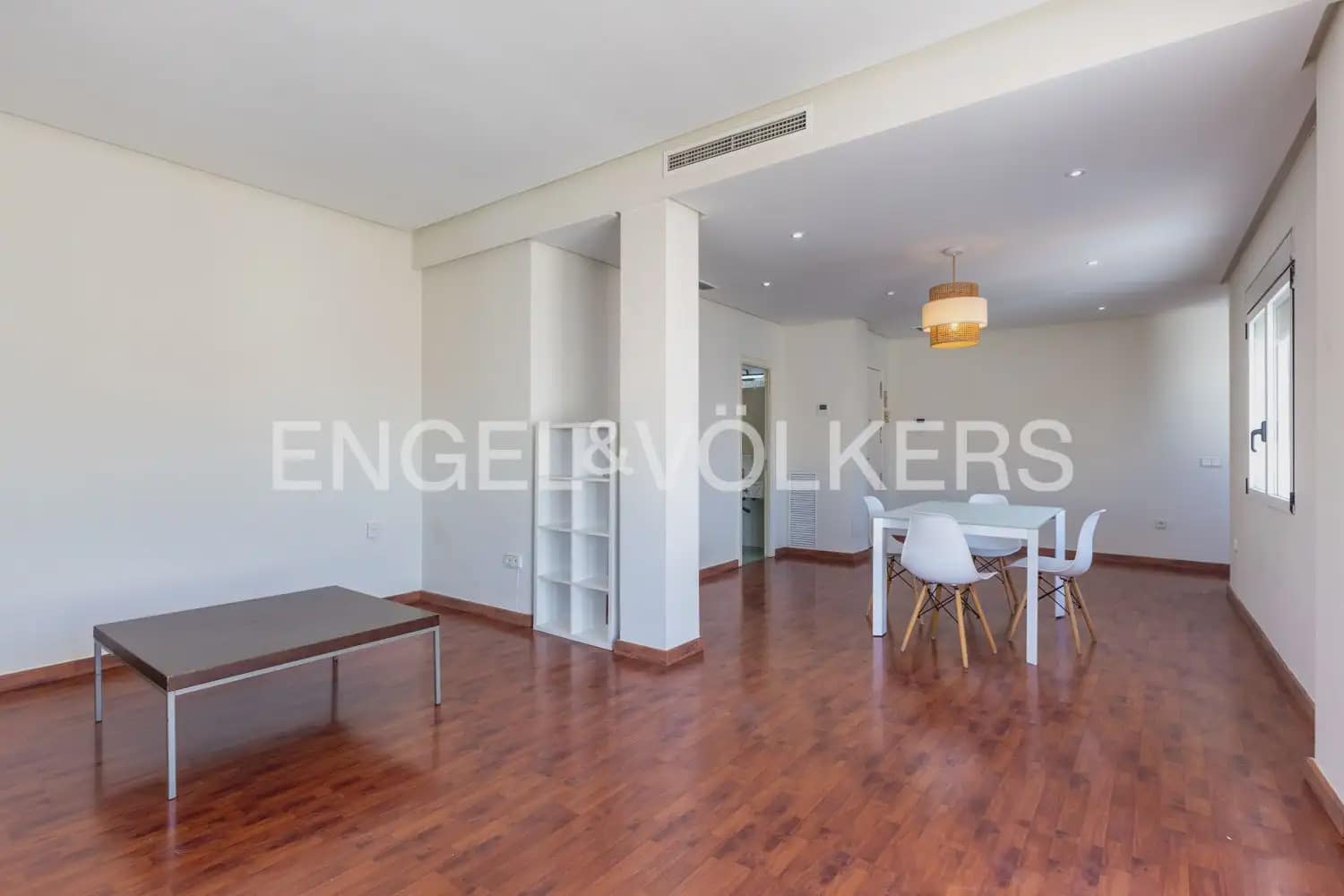 3 makuuhuone Kattohuoneisto vuokrattavana paikassa Valencia kaupunki - 2 300 € (Ref: 9898208)