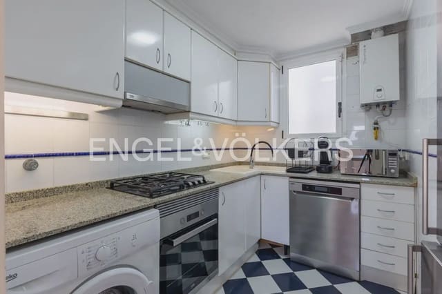 3 makuuhuone Kattohuoneisto vuokrattavana paikassa Mont-Olivet, Valencia kaupunki - 2 300 € (Ref: 9898208)