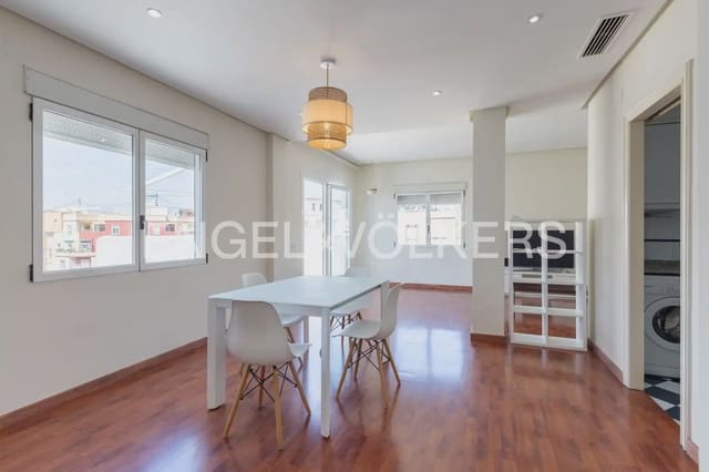 3 makuuhuone Kattohuoneisto vuokrattavana paikassa Mont-Olivet, Valencia kaupunki - 2 300 € (Ref: 9898208)