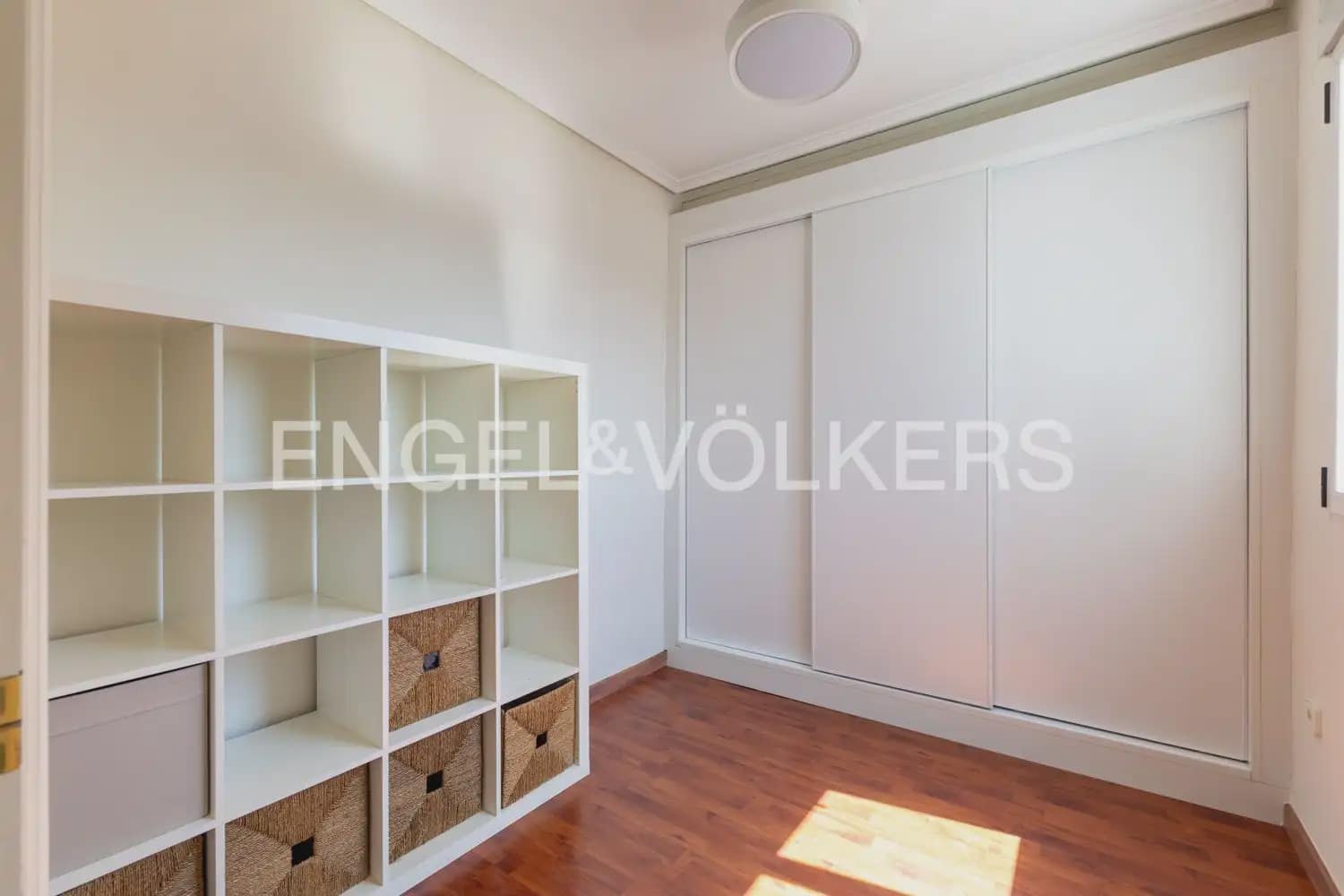 3 makuuhuone Kattohuoneisto vuokrattavana paikassa Valencia kaupunki - 2 300 € (Ref: 9898208)