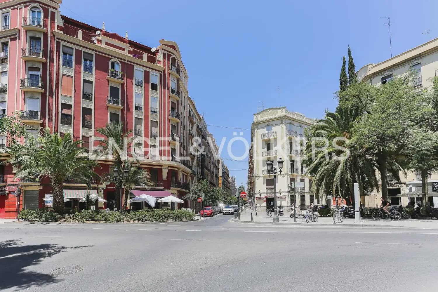 3 makuuhuone Kattohuoneisto vuokrattavana paikassa Valencia kaupunki - 2 300 € (Ref: 9898208)