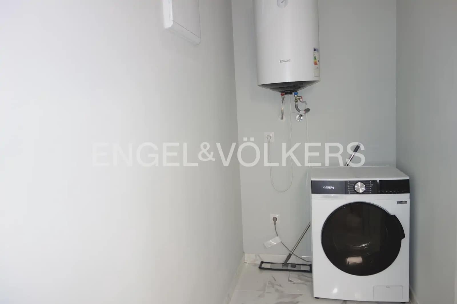 2 quarto Apartamento para arrendar em Valencia cidade - 1 750 € (Ref: 9898211)