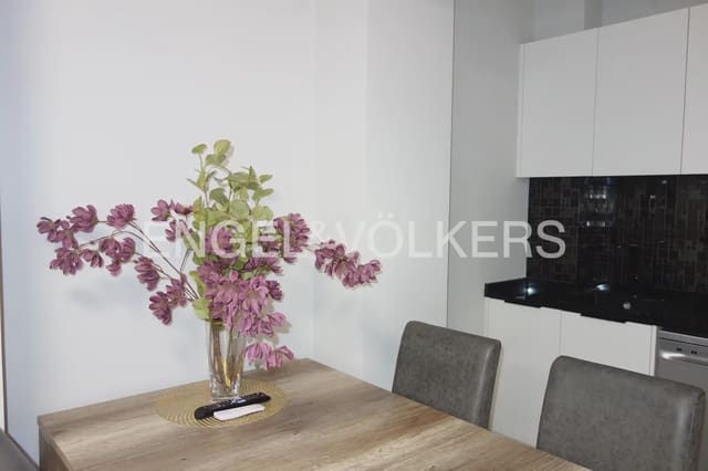 Appartement de 2 chambres à louer à Torrefiel, Valence ville - 1 750 € (Ref: 9898211)