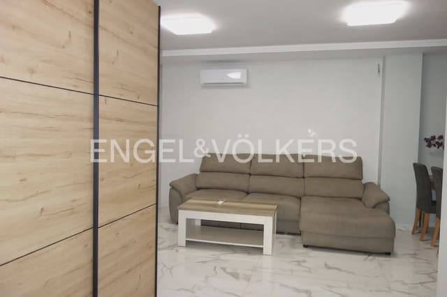 Appartement de 2 chambres à louer à Torrefiel, Valence ville - 1 750 € (Ref: 9898211)