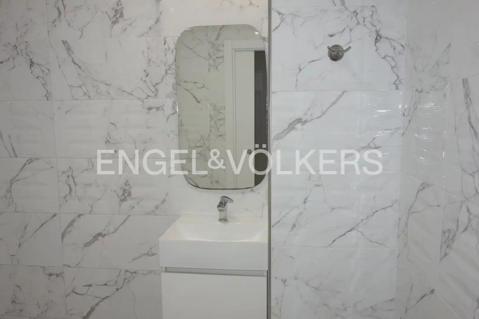 2 quarto Apartamento para arrendar em Valencia cidade - 1 750 € (Ref: 9898211)
