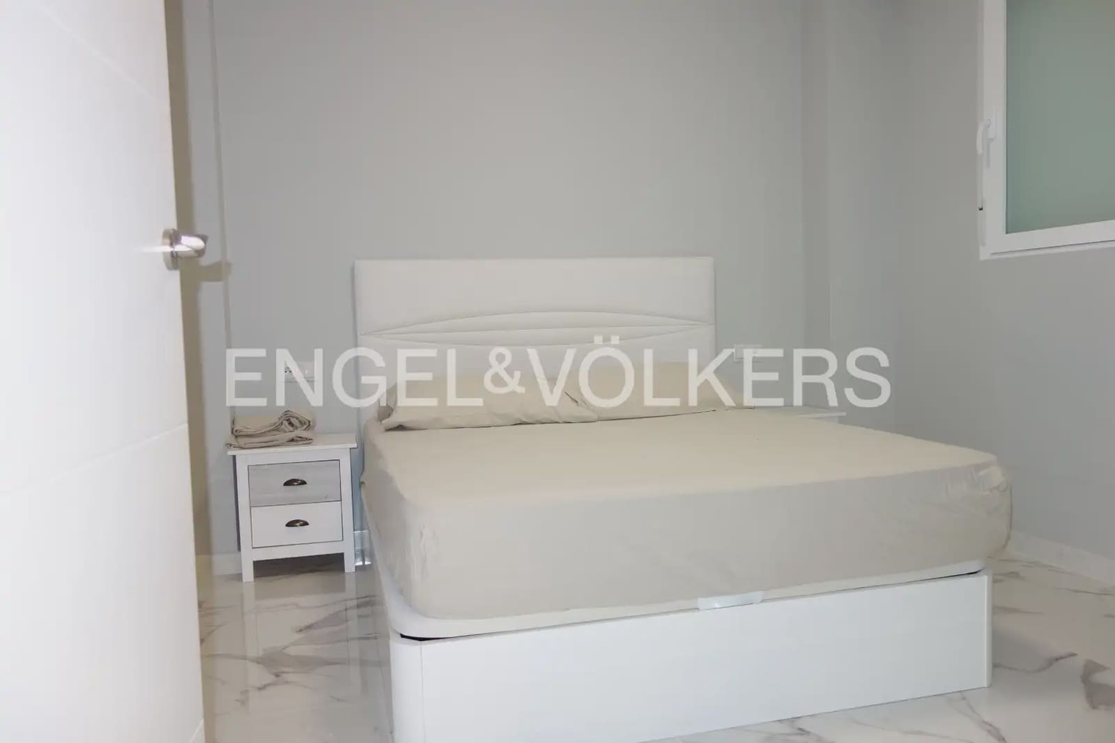 2 quarto Apartamento para arrendar em Valencia cidade - 1 750 € (Ref: 9898211)