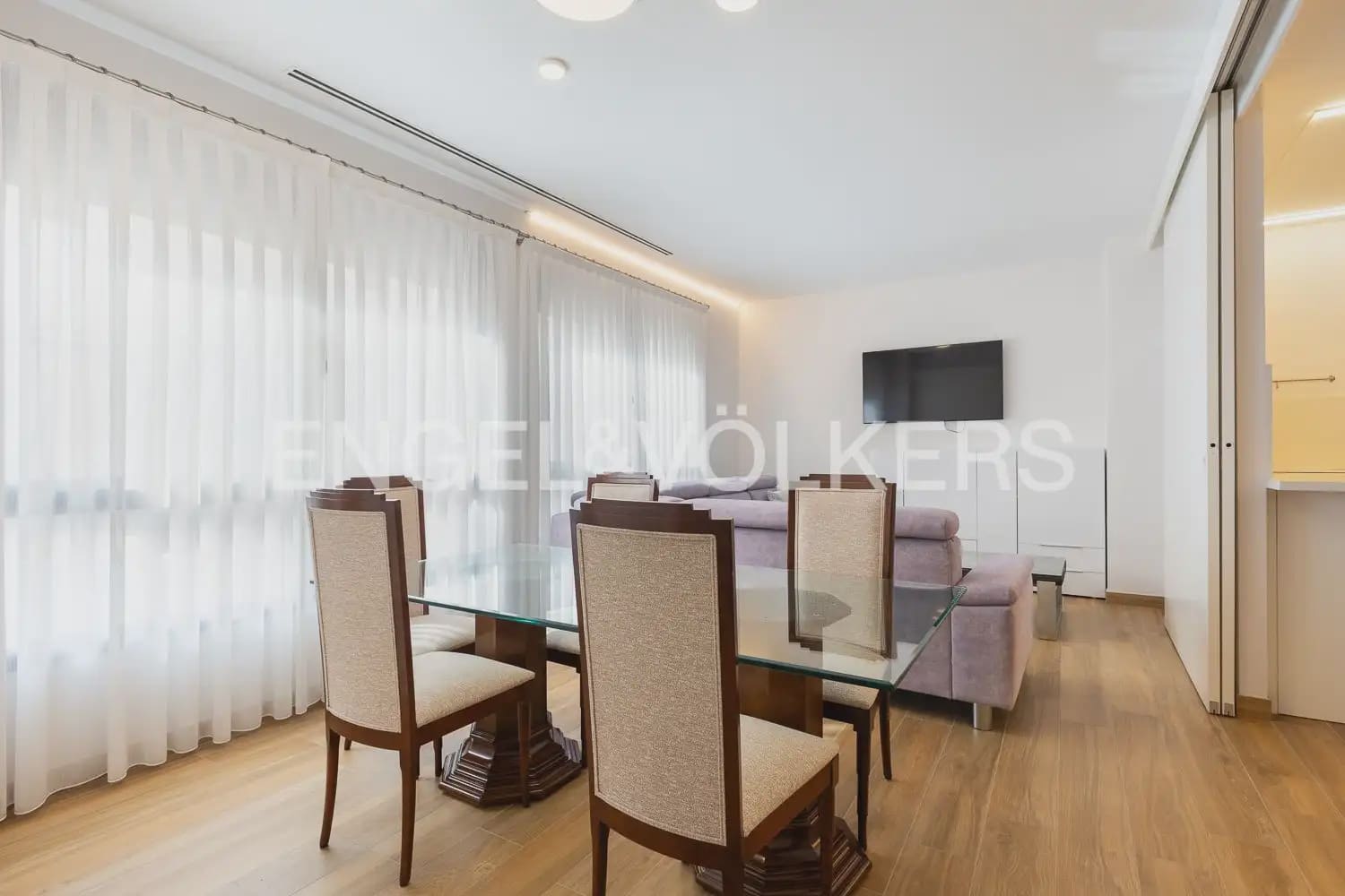 3 bedroom Villa for sale in Benifaio with garage - € 695,000 (Ref: 9898212)
