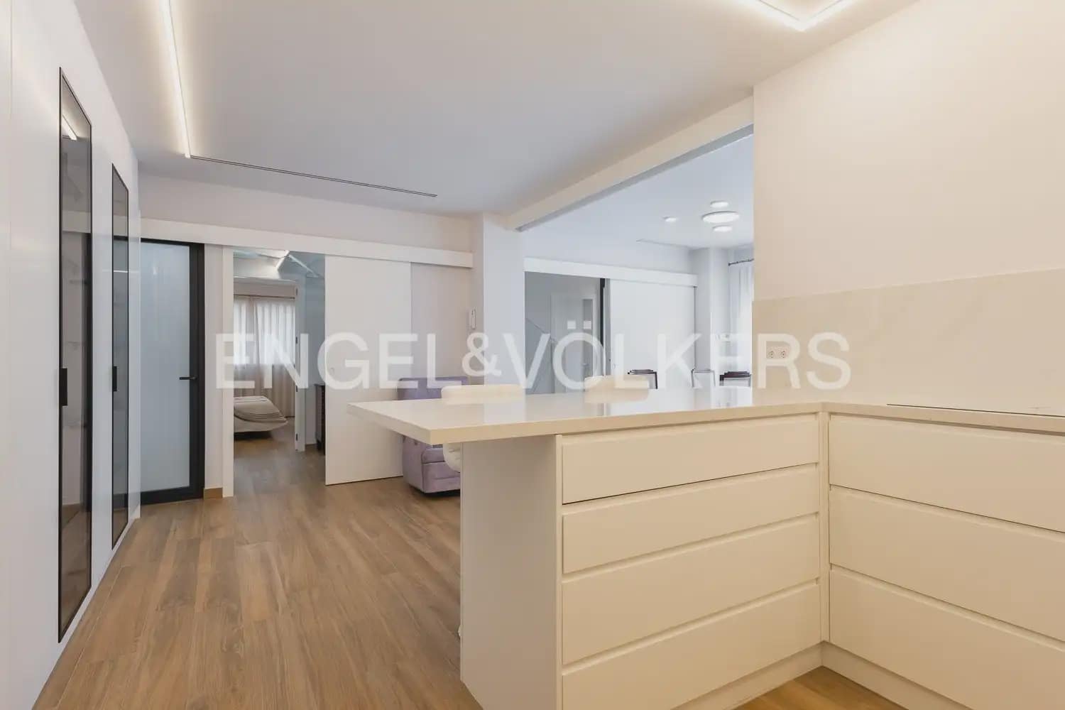 3 bedroom Villa for sale in Benifaio with garage - € 695,000 (Ref: 9898212)