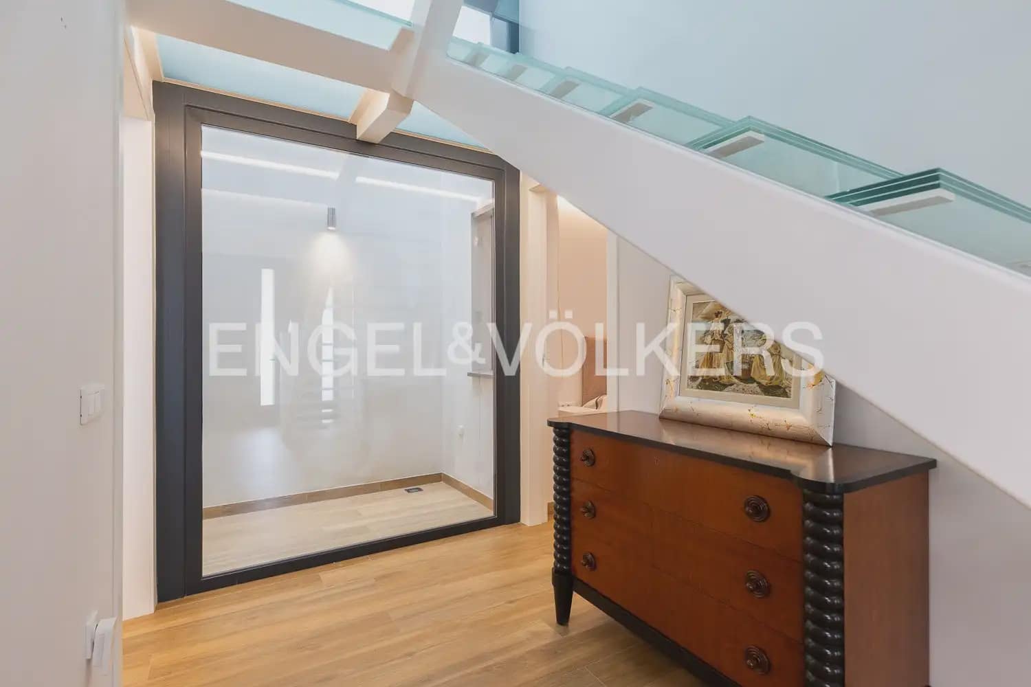 3 bedroom Villa for sale in Benifaio with garage - € 695,000 (Ref: 9898212)