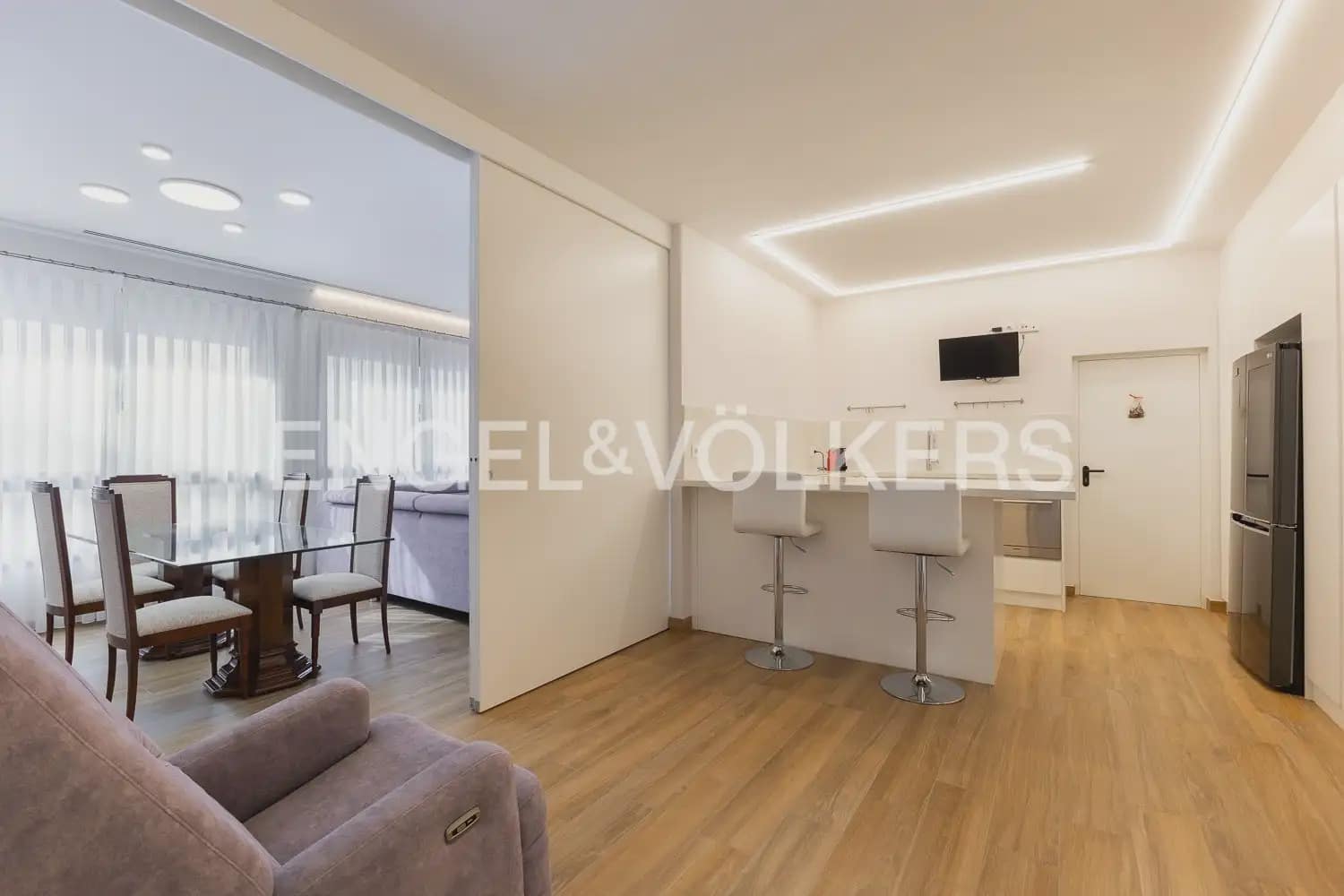 3 bedroom Villa for sale in Benifaio with garage - € 695,000 (Ref: 9898212)
