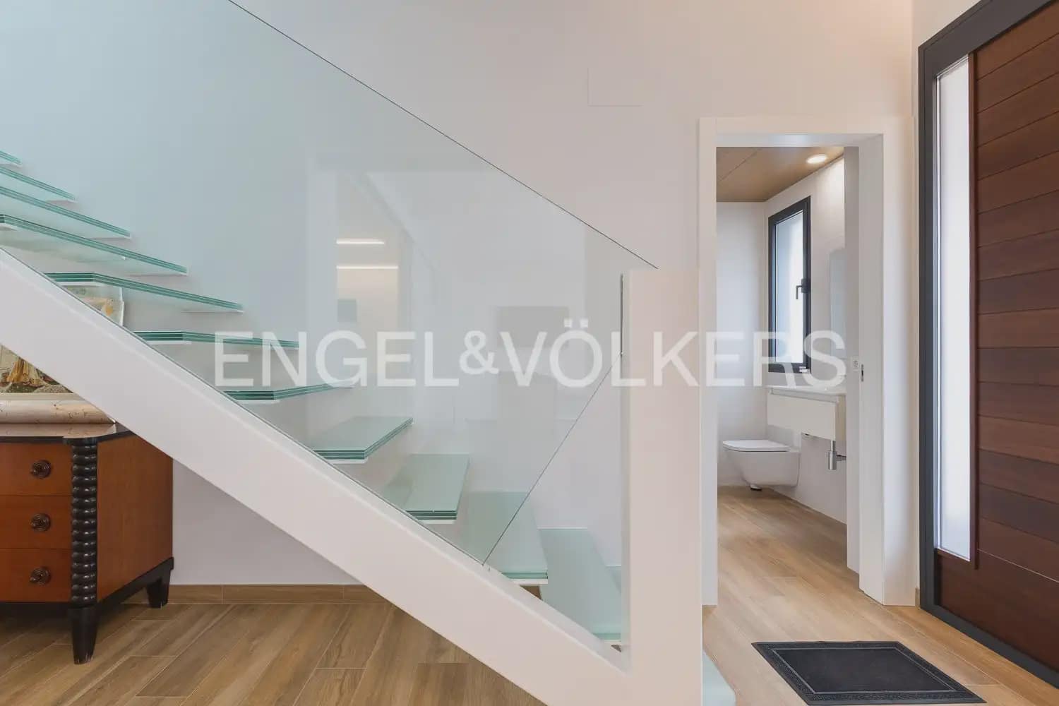 3 bedroom Villa for sale in Benifaio with garage - € 695,000 (Ref: 9898212)