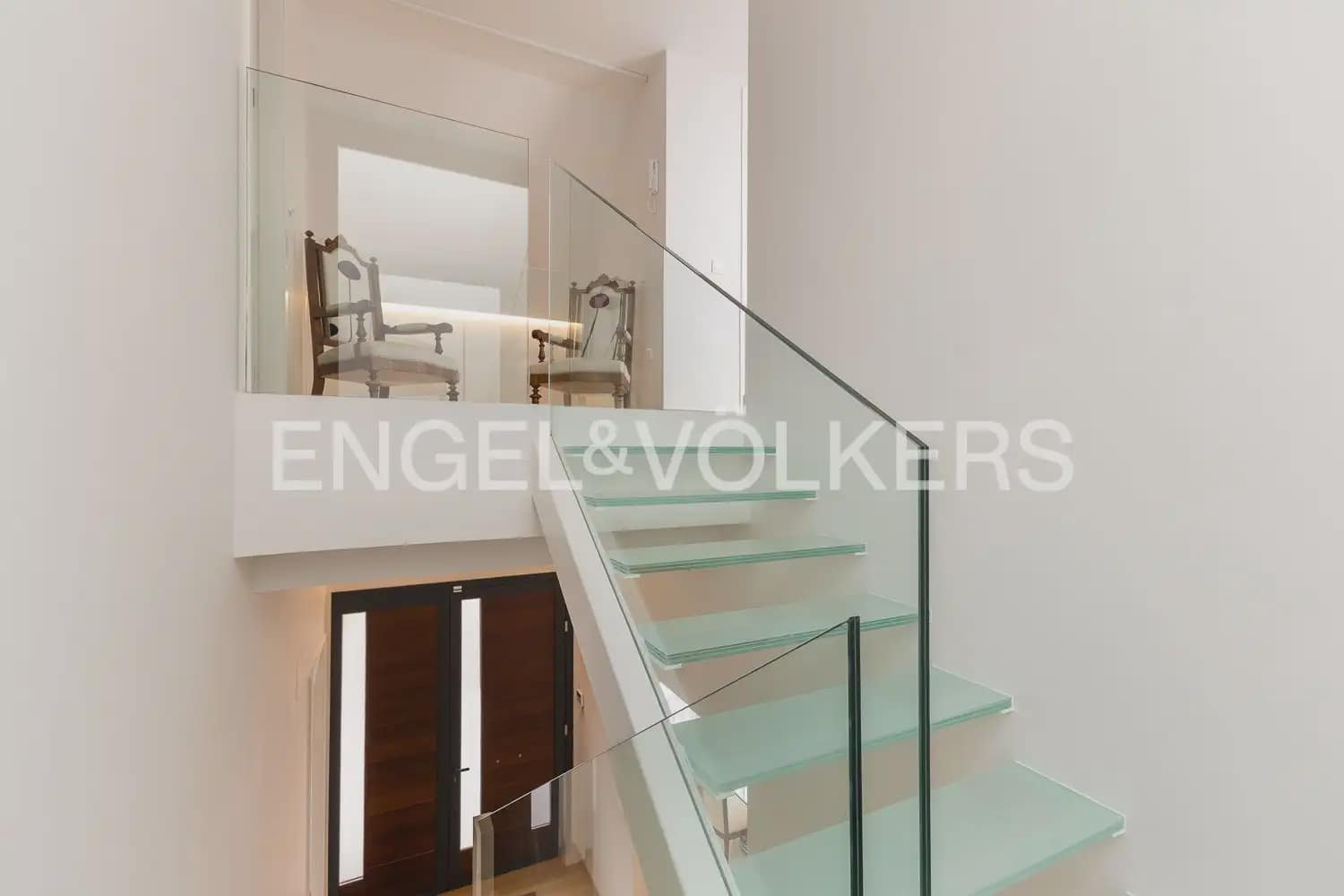 3 bedroom Villa for sale in Benifaio with garage - € 695,000 (Ref: 9898212)