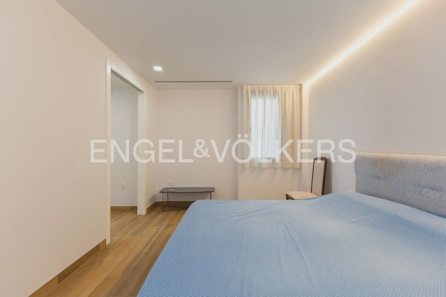 3 bedroom Villa for sale in Benifaio with garage - € 695,000 (Ref: 9898212)