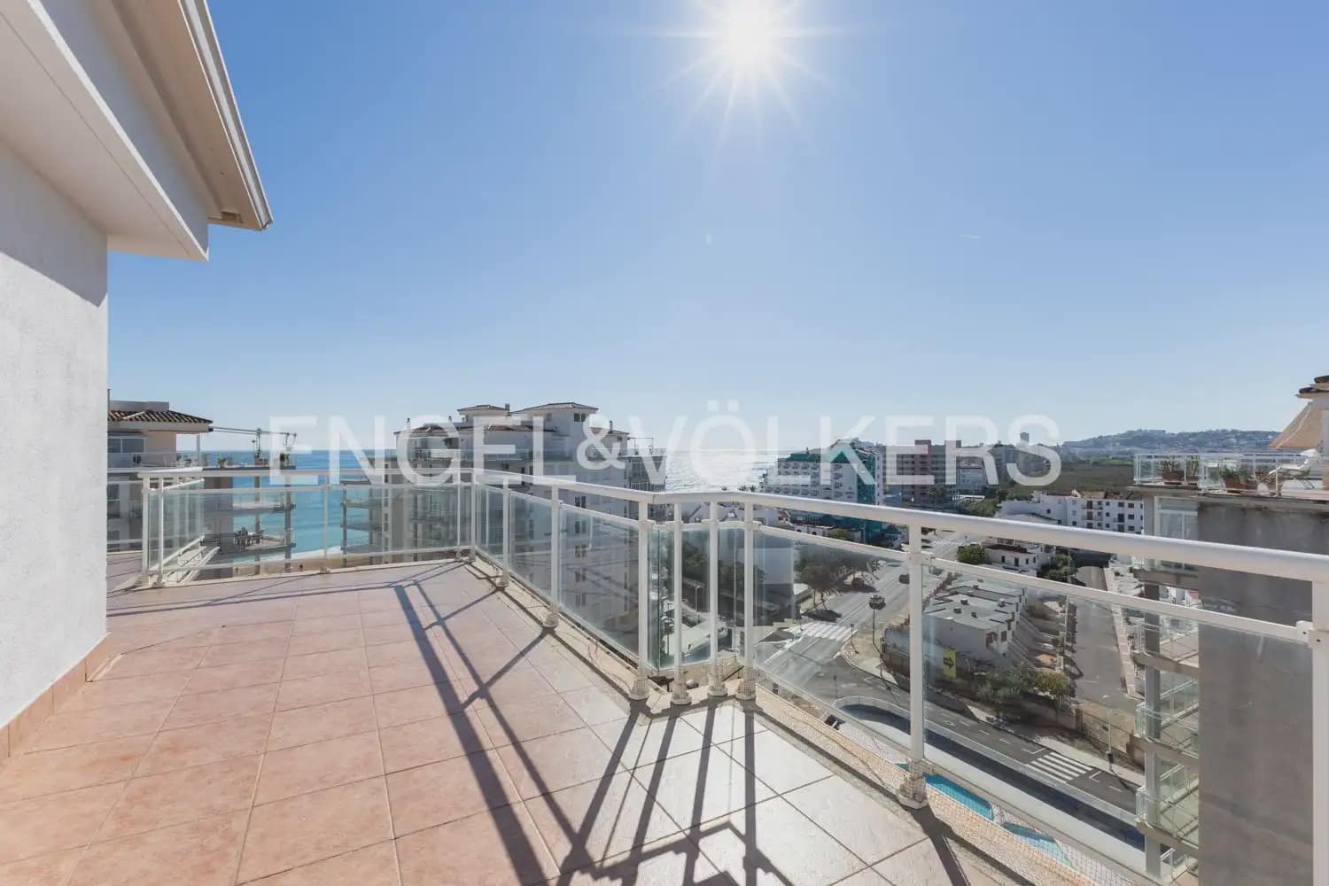 Ático de 2 habitaciones en Peñíscola en venta con piscina garaje - 390.000 € (Ref: 9898215)