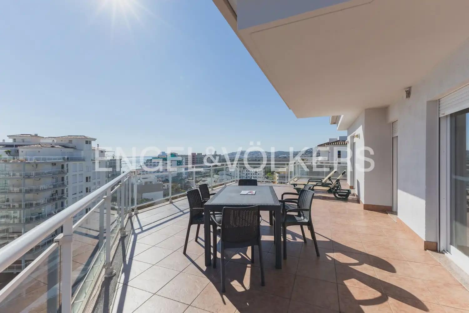 Ático de 2 habitaciones en Peñíscola en venta con piscina garaje - 390.000 € (Ref: 9898215)