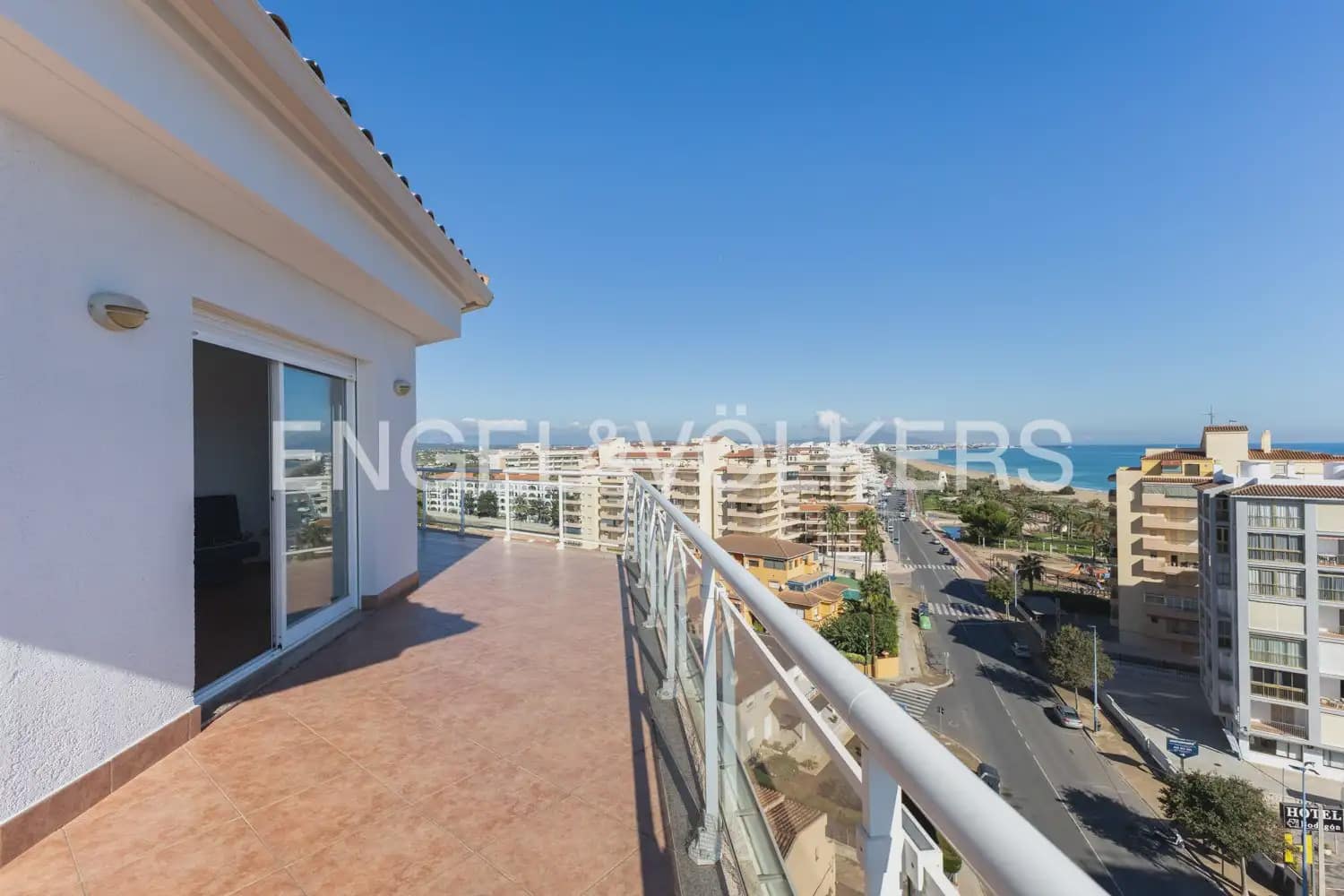 Ático de 2 habitaciones en Peñíscola en venta con piscina garaje - 390.000 € (Ref: 9898215)