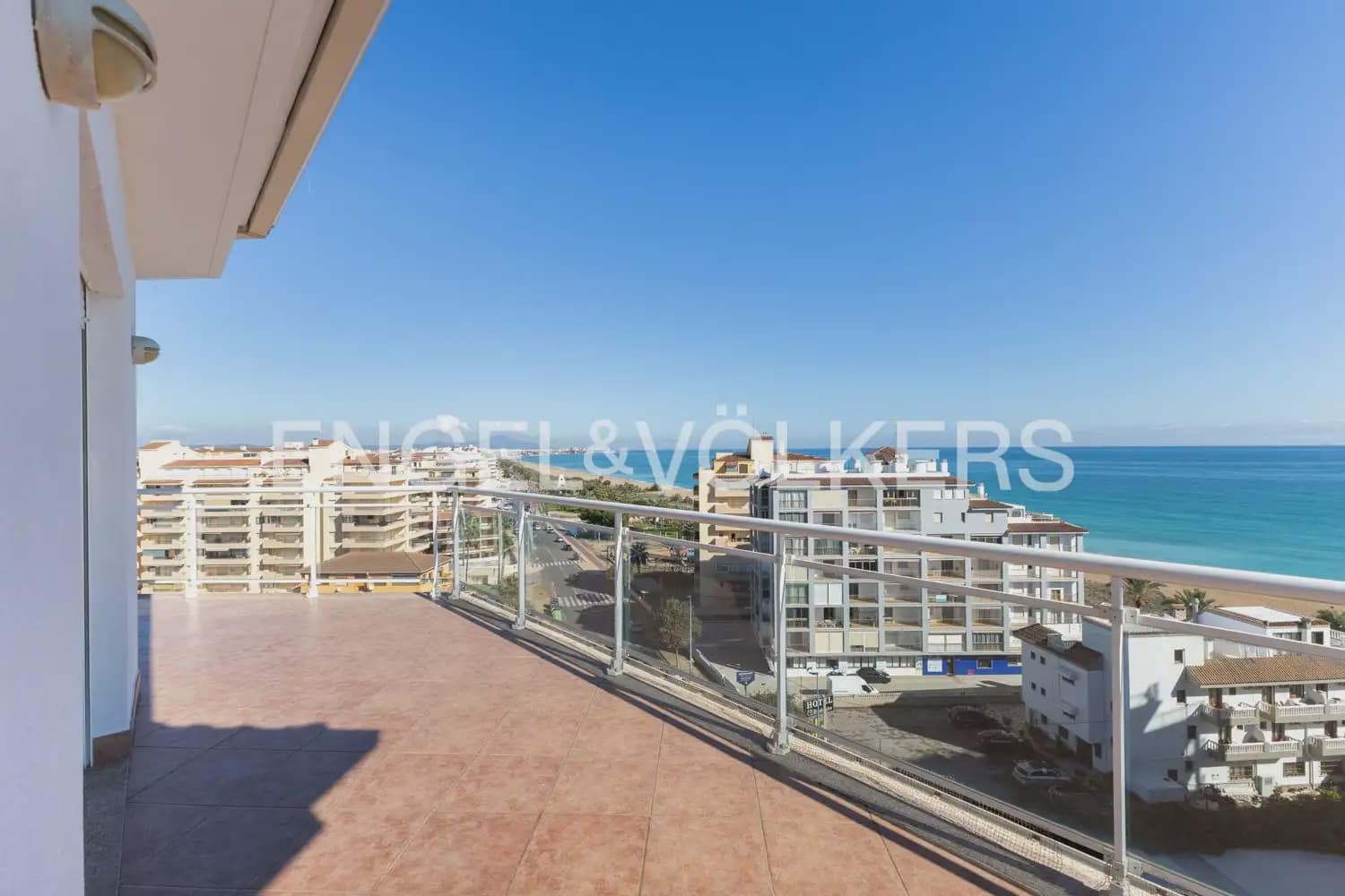 Ático de 2 habitaciones en Peñíscola en venta con piscina garaje - 390.000 € (Ref: 9898215)