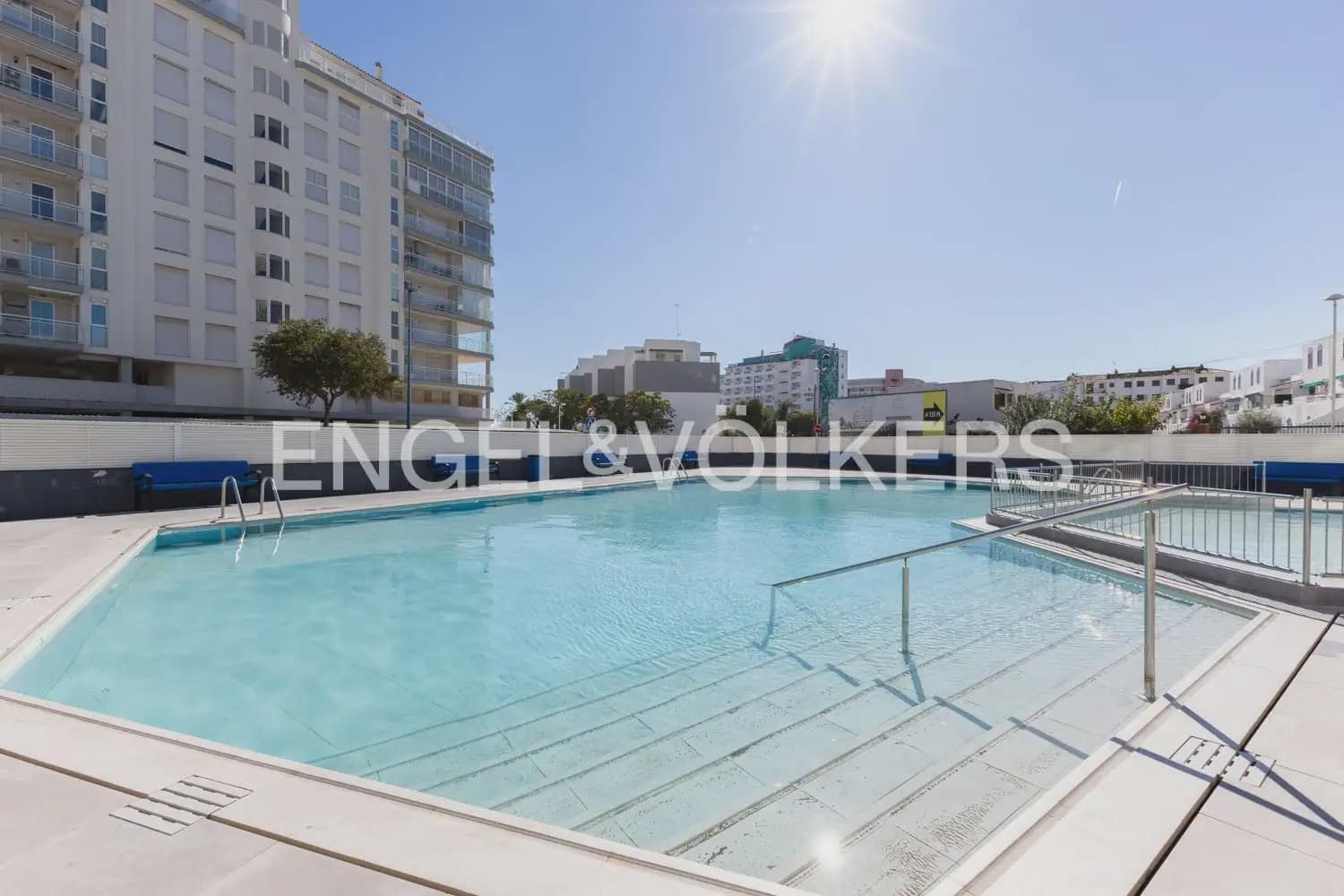 Ático de 2 habitaciones en Peñíscola en venta con piscina garaje - 390.000 € (Ref: 9898215)