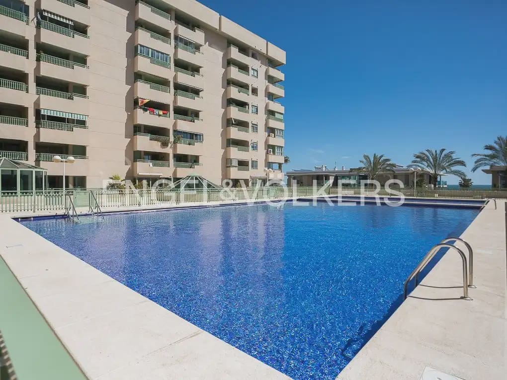 Apartamento de 2 habitaciones en Alboraya / Alboraia en alquiler con piscina - 2.000 € (Ref: 9898216)