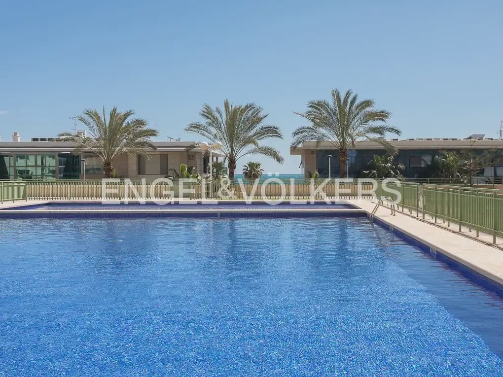 Apartamento de 2 habitaciones en Alboraya / Alboraia en alquiler con piscina - 2.000 € (Ref: 9898216)