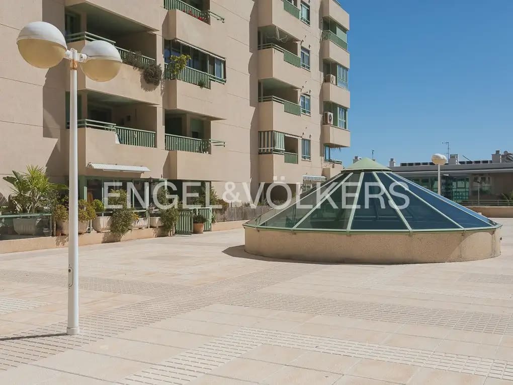 Apartamento de 2 habitaciones en Alboraya / Alboraia en alquiler con piscina - 2.000 € (Ref: 9898216)