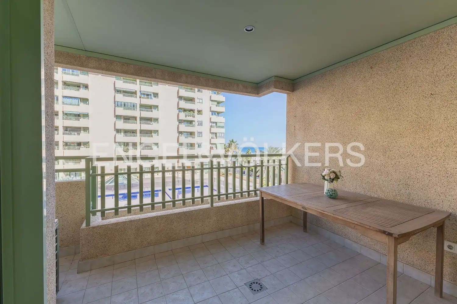 Apartamento de 2 habitaciones en Alboraya / Alboraia en alquiler con piscina - 2.000 € (Ref: 9898216)