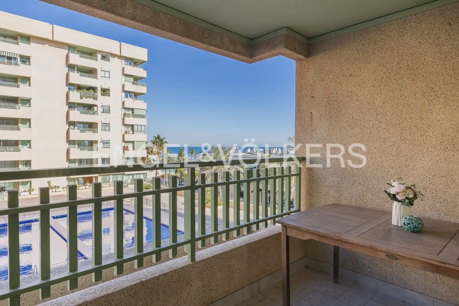 Apartamento de 2 habitaciones en Alboraya / Alboraia en alquiler con piscina - 2.000 € (Ref: 9898216)