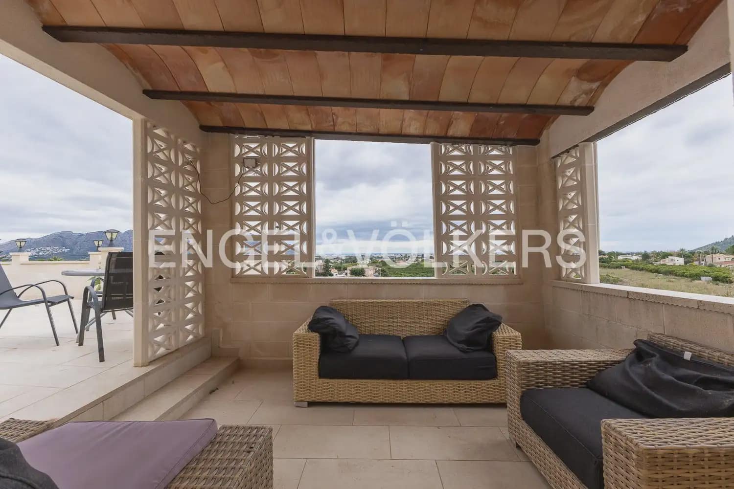 4 quarto Moradia para venda em Pedreguer com piscina garagem - 494 000 € (Ref: 9898221)