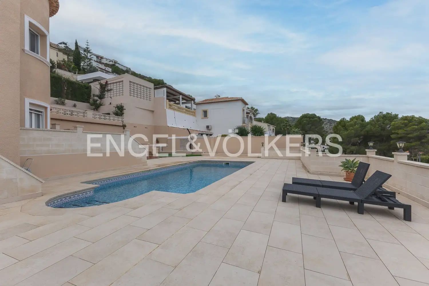 4 quarto Moradia para venda em Pedreguer com piscina garagem - 494 000 € (Ref: 9898221)