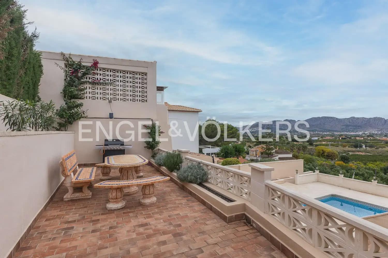 4 quarto Moradia para venda em Pedreguer com piscina garagem - 494 000 € (Ref: 9898221)